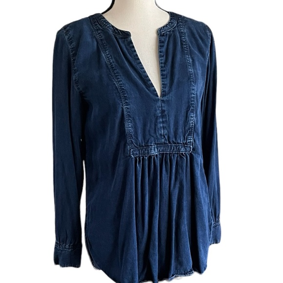 Loft The Softened Dark Blue Chambray top. Size S. - Picture 3 of 10